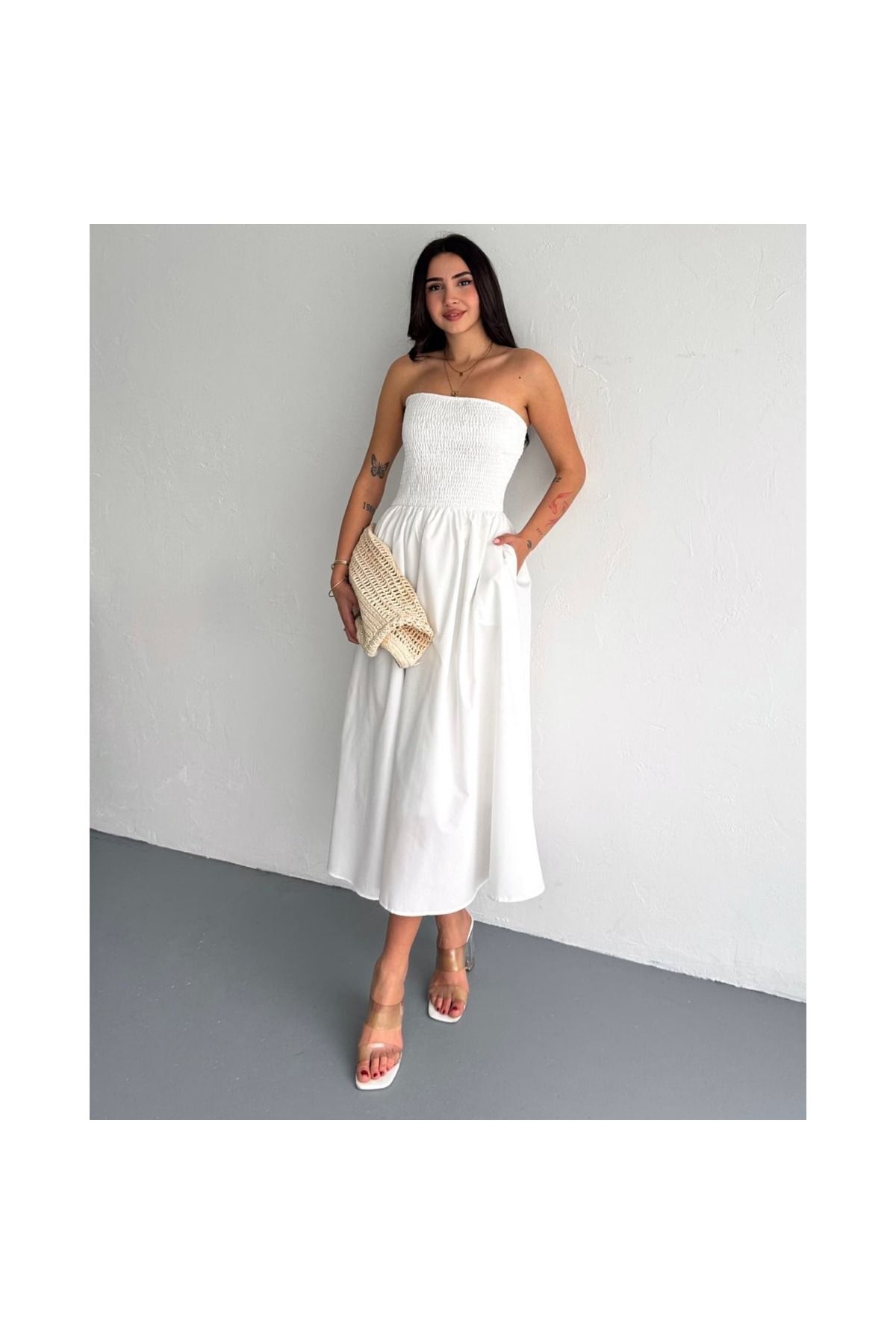 Beyaz Straplez Cepli Kadın Yazlık Mezuniyet Elbisesi