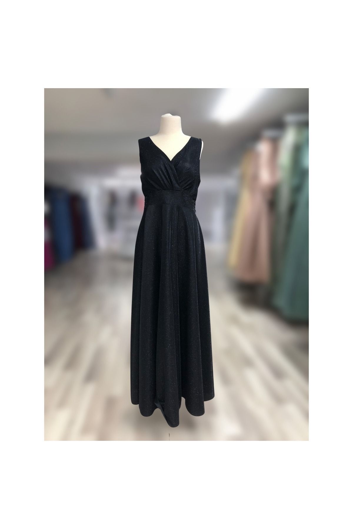 Simli Kalın Askılı Siyah Özel Gün Abiye - Mezuniyet Elbise