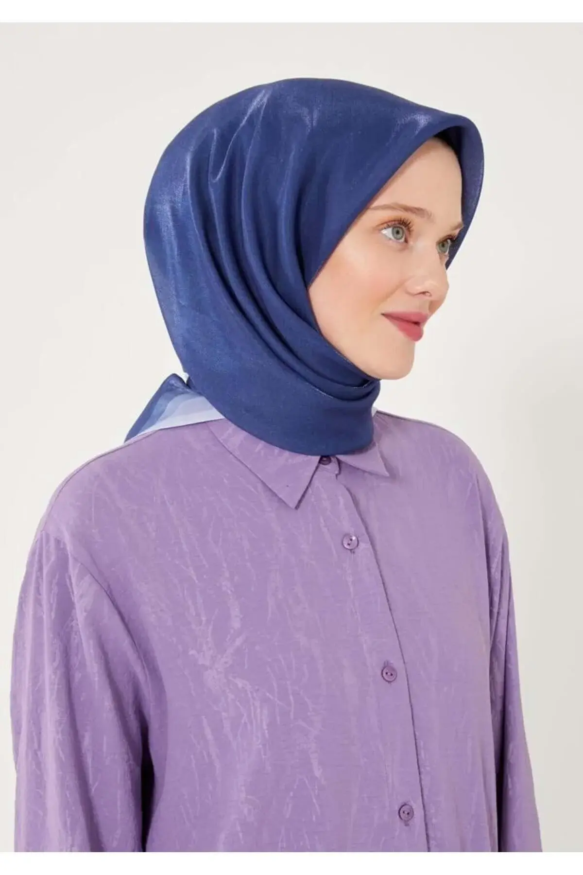 Lacivert Kehribar Eşarp