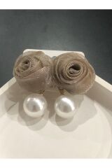 Bijuteri Gold Renkli Tüylü - Boncuklu ve İncili Desenli Metal Kadın Küpe Jewelry