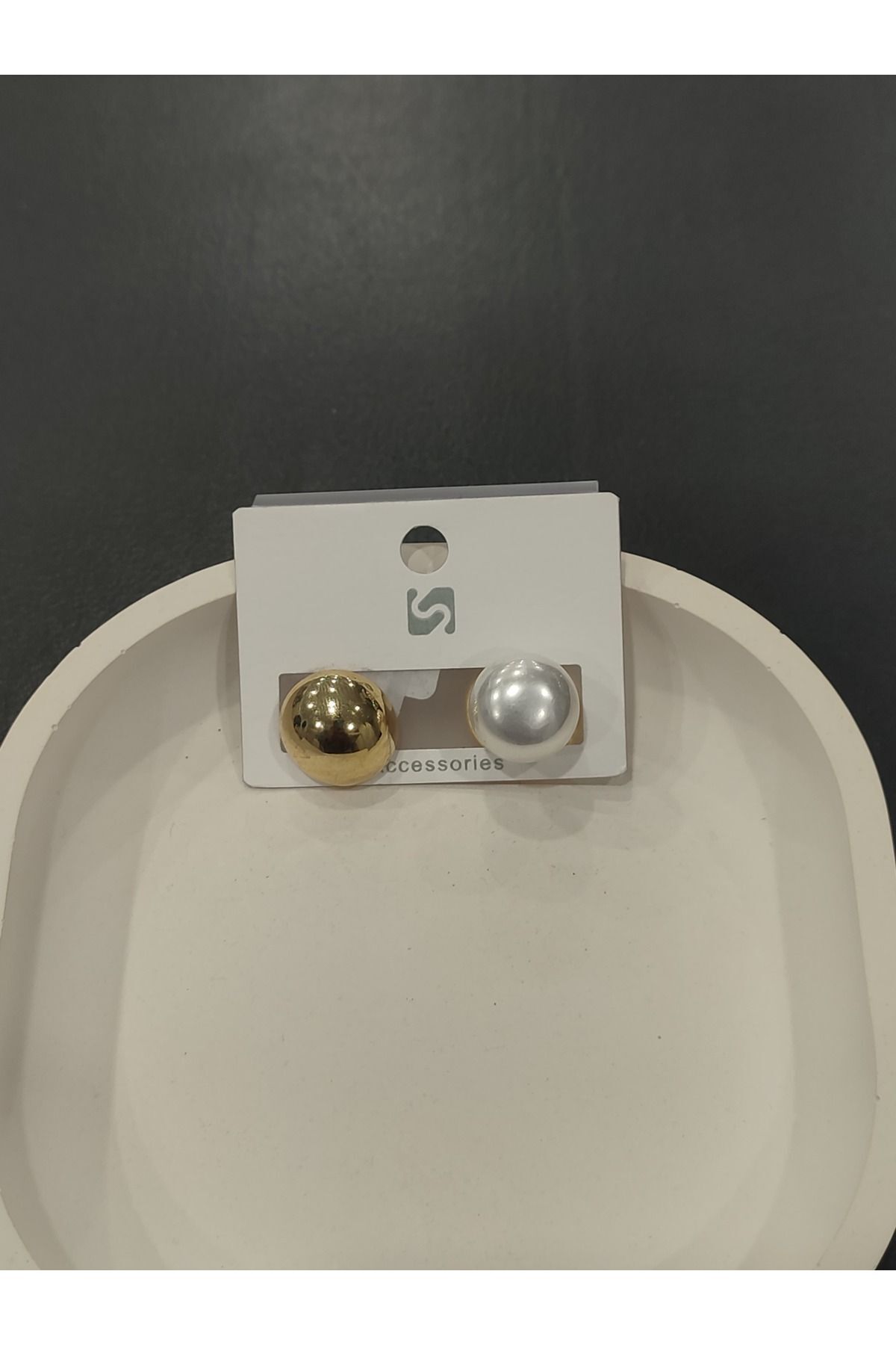 Bijuteri Gold Renk Taşlı ve İnci Desenli Metal Kadın Küpe Jewelry